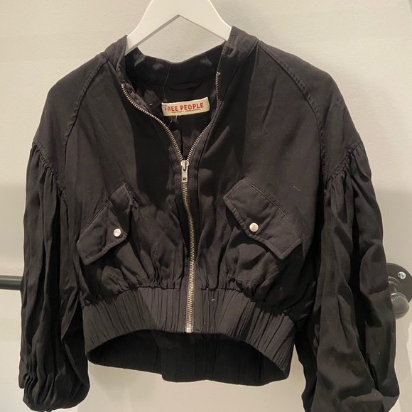 BLACK FREE PEOPLE JACKET BALOON SLEEVE TOP ✨ - Picture 4 of 8